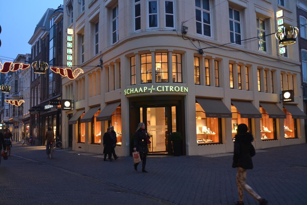 The Heritage - R.Q.C. The Hague Bilik gambar